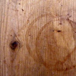 Arreglar las Manchas de Agua en la Madera